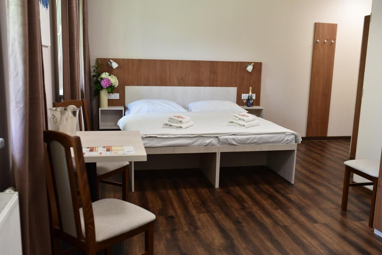 Wellness Hotel Bozenov Забржег Экстерьер фото